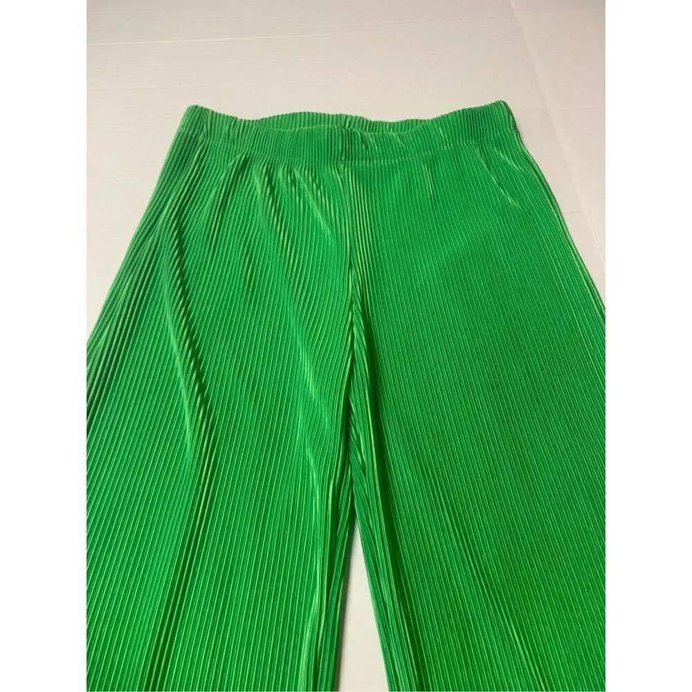 Green Ribbed Knit Bell Bottom Pants - Picture 4 of 5